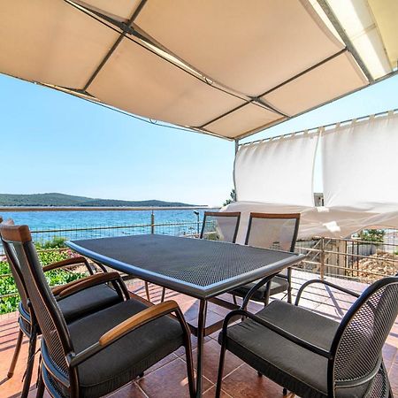 Apartment Seaside Жаборич Екстериор снимка