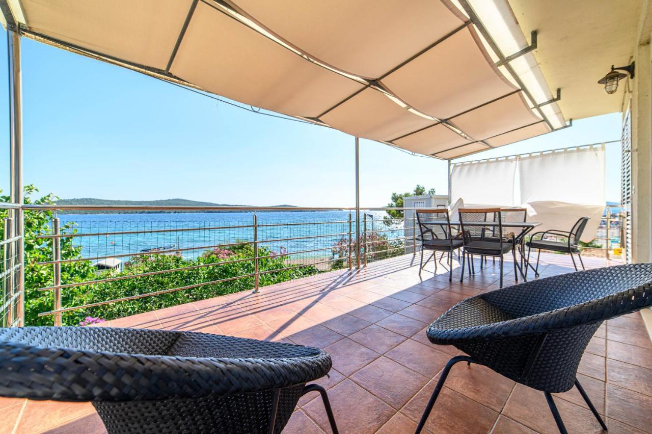 Apartment Seaside Жаборич Екстериор снимка