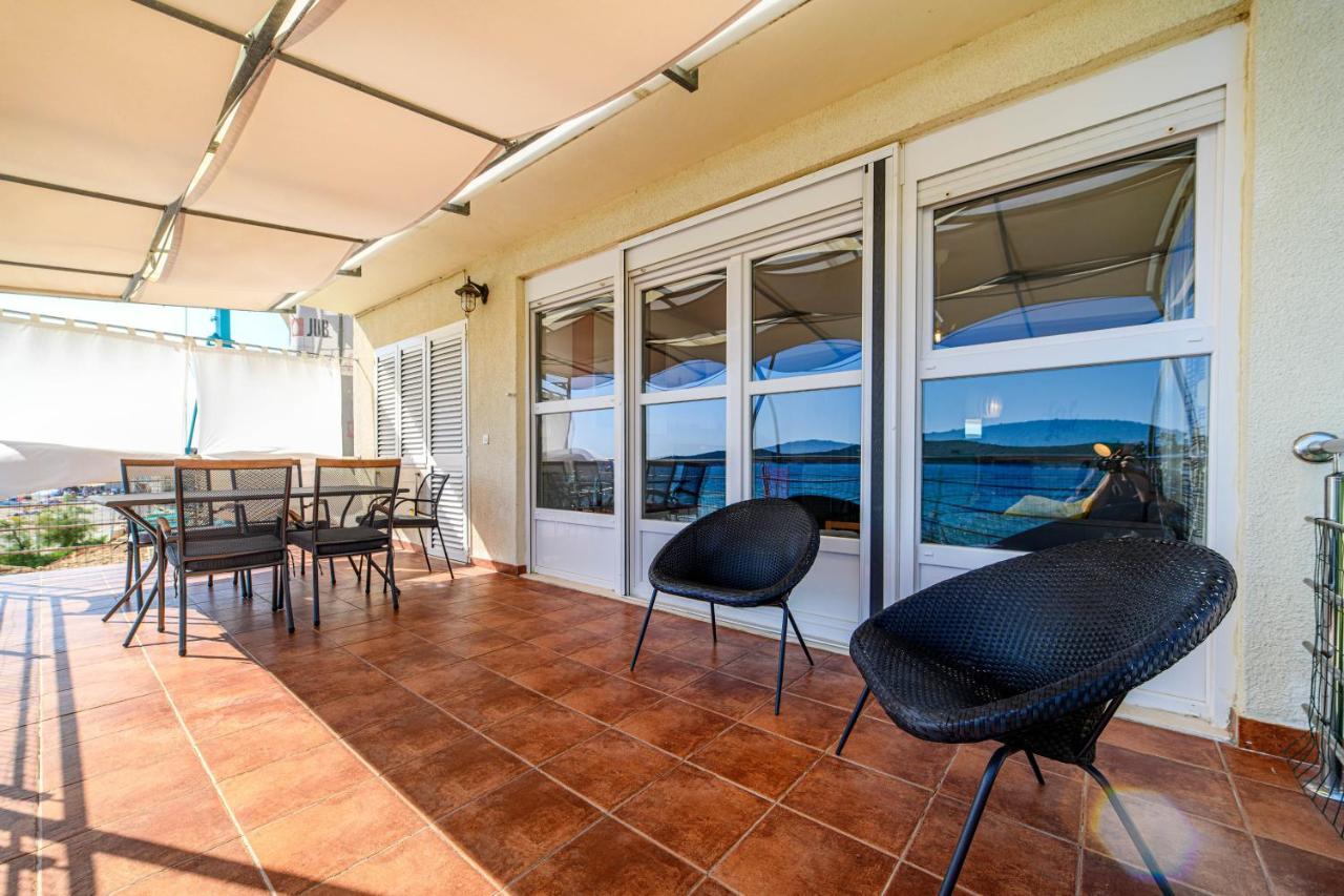 Apartment Seaside Жаборич Екстериор снимка